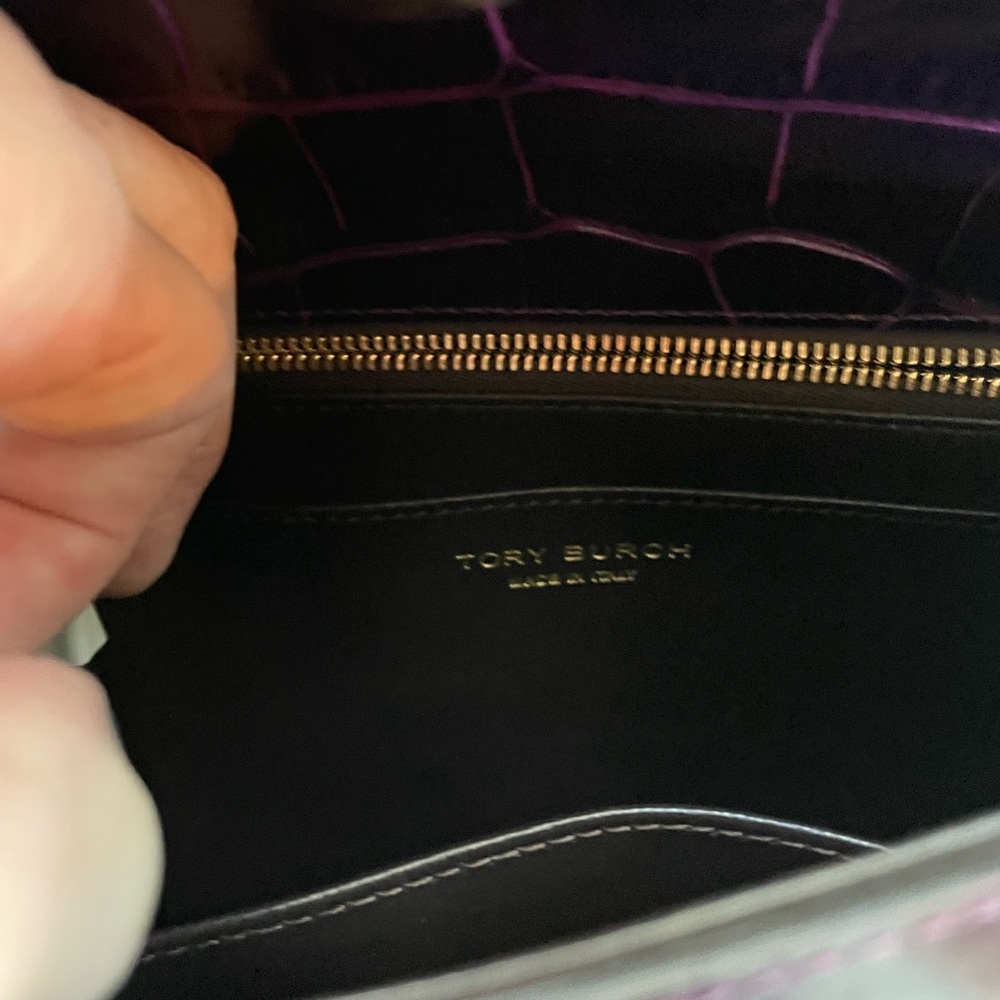 New Tory Burch Croc-Embossed Deville Runway Bag - Picture 3 of 9